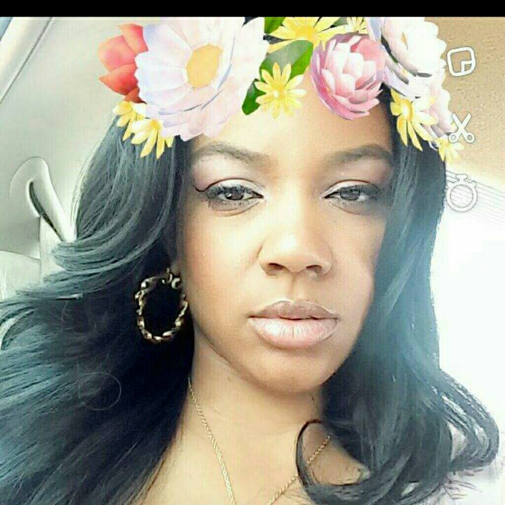 Meet your Posher, Tina